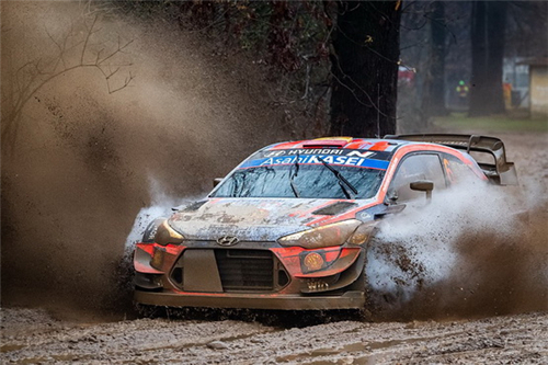 现代车队卫冕WRC，做高性能技术典范汽车制造商