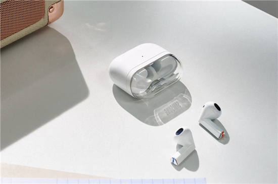 相约七夕 节日礼物就选三星Galaxy Buds3系列