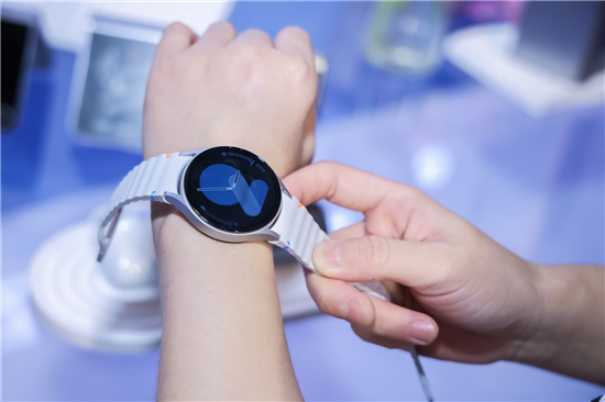 智能监测 科学指导 三星Galaxy Watch7助力新学期健康成长