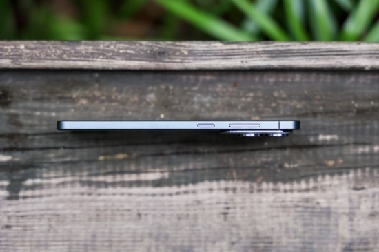 三星Galaxy S25 Edge：轻薄设计的背后 是对旗舰标准的重新定义